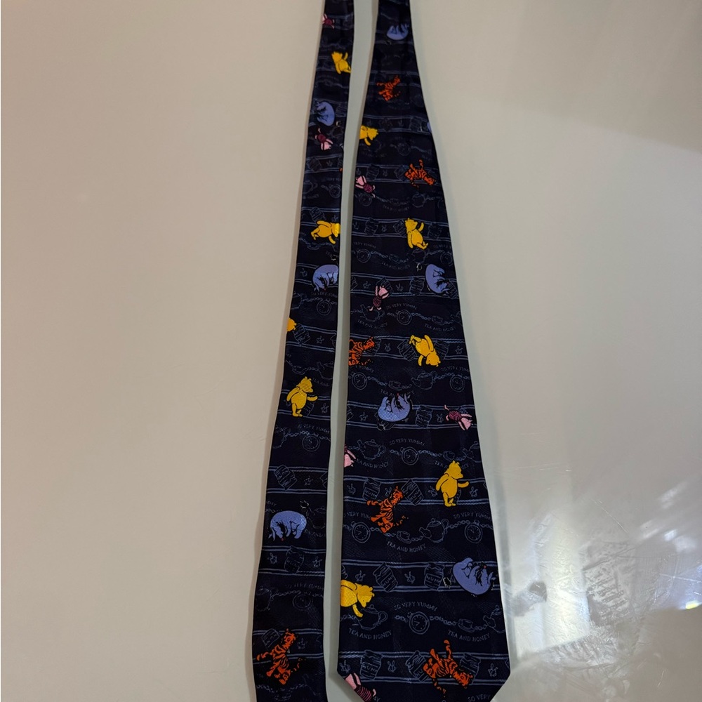 Winnie the Pooh Classic Pooh Disney Tie